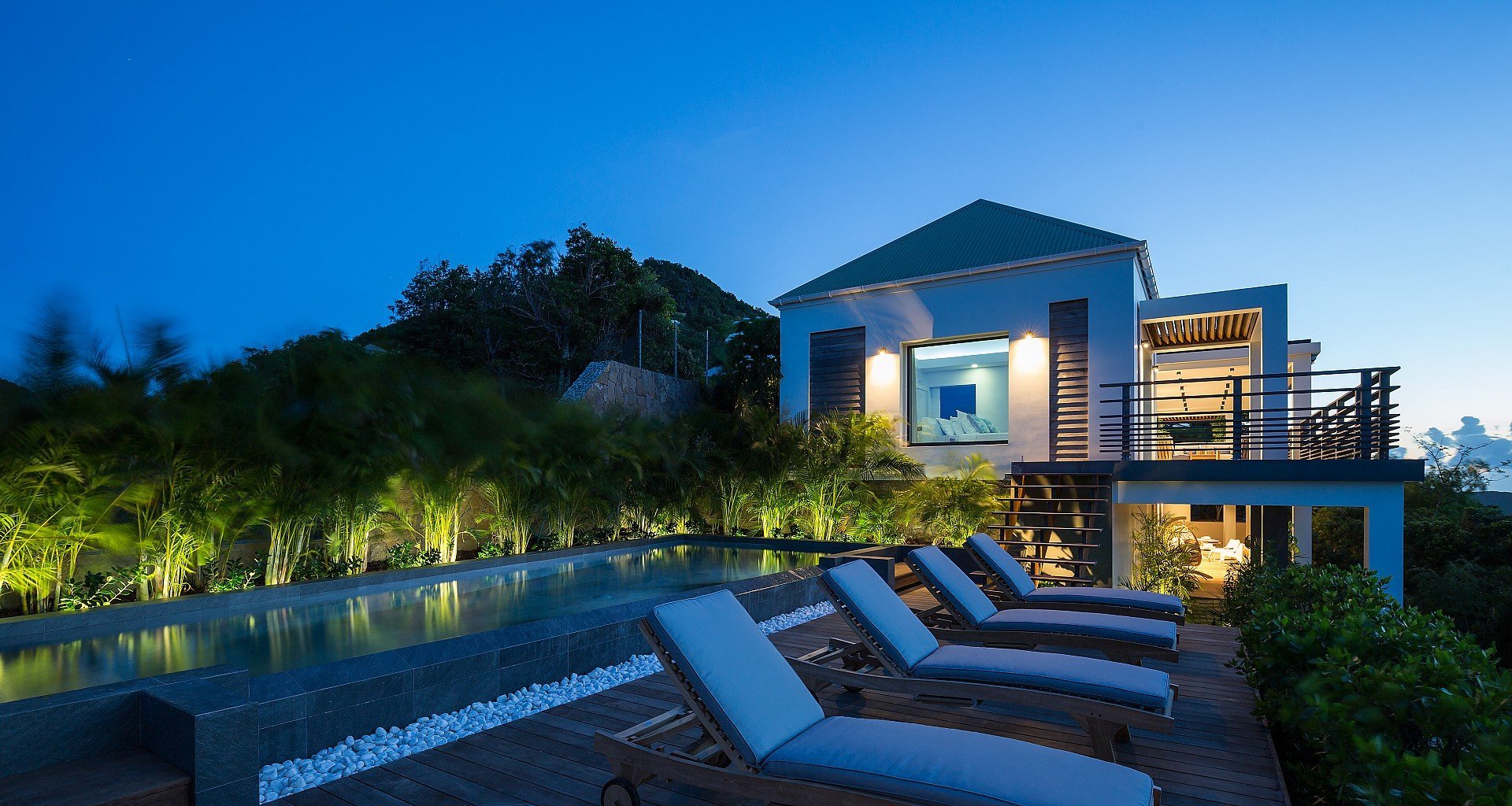 CARREAU2823-header at Villa Clementine