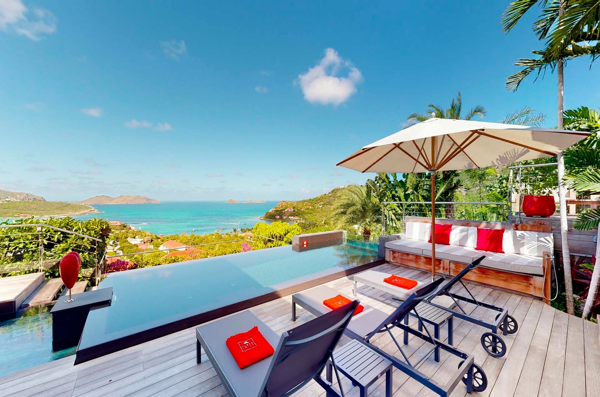 Pool ocean view at Villa Panama