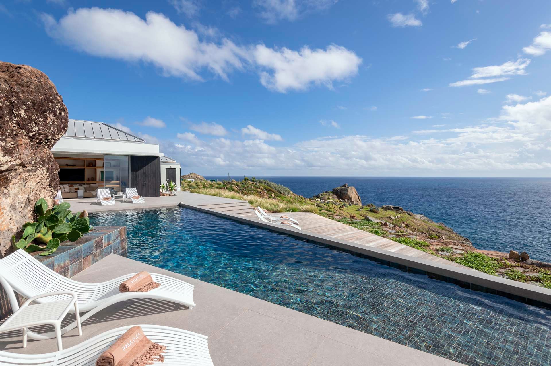 pool ocean view at Villa Paulista