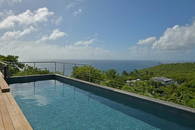 Avalon photo 1