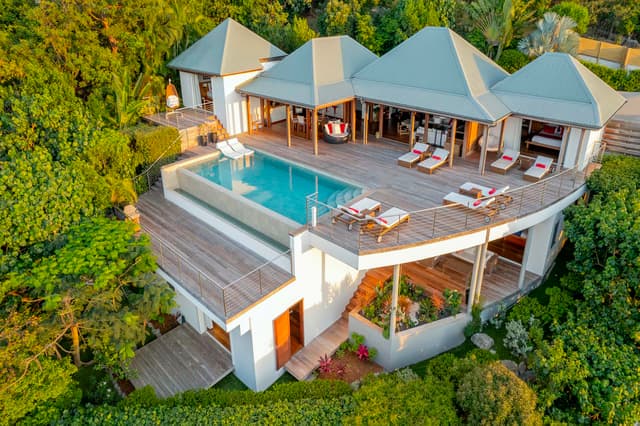 Globe Trotter photo 1