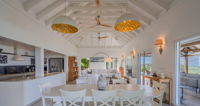 08-header at Villa A View