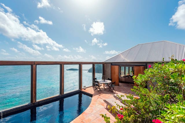 Pool at Villa Arapede