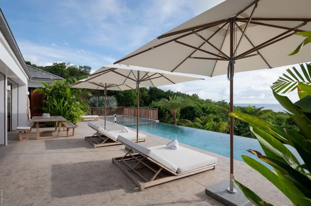 pool ocean view at Villa At Yaya