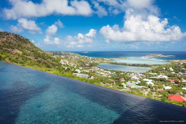 pool at Villa Belle Etoile