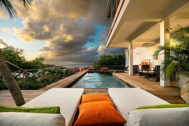 pool at Villa Casa Roc