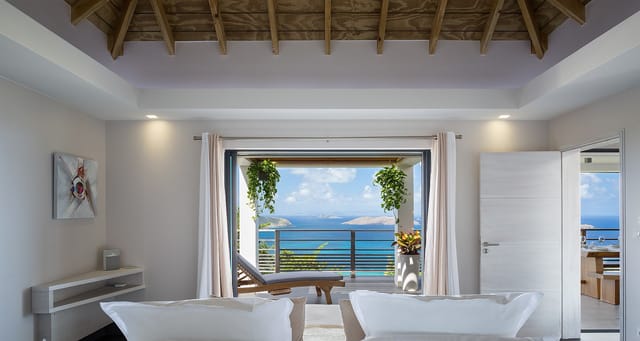 CARREAU3150-header at Villa Clementine