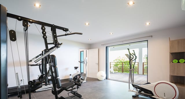 CARREAU2470jpgaRnu1t-header at Villa Clementine