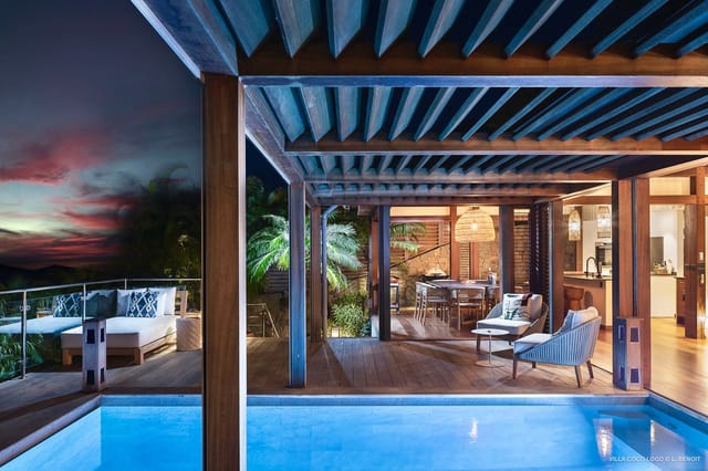 pool at Villa Coco Loco