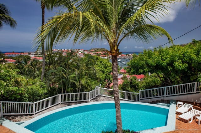 Ccle2 pool at Villa Colony Club E2