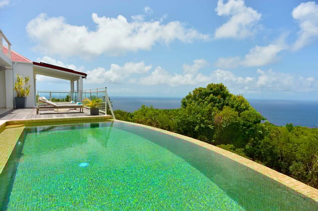 pool deck ocean view at Villa Dasha