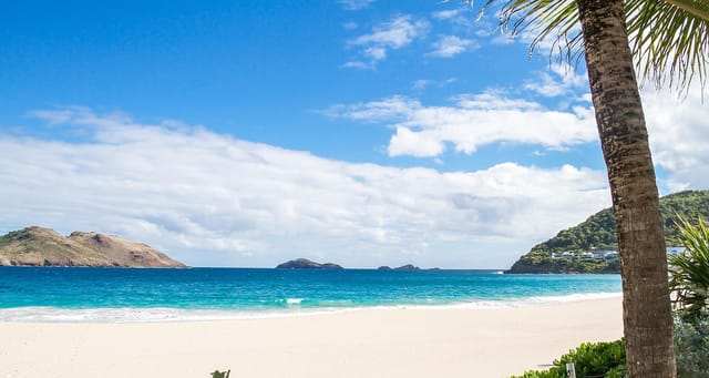 OutsideIMG19442013Bowdenjpgxx6ND4-header at Villa Ecoute les Vagues