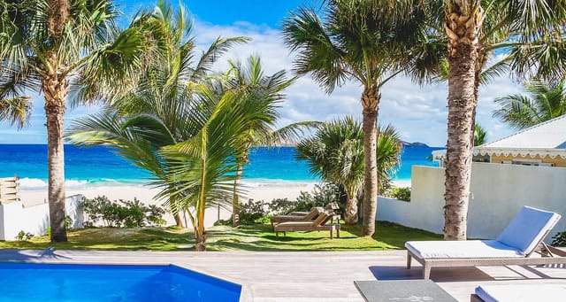 OutsideIMG19472013BowdenjpgUE0H5o-header at Villa Ecoute les Vagues