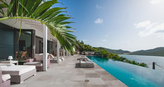 1444jpgoUKXgA-header at Villa Ella