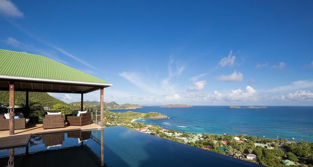 CARREAU3372jpgg7P1yH-header at Villa Gearon