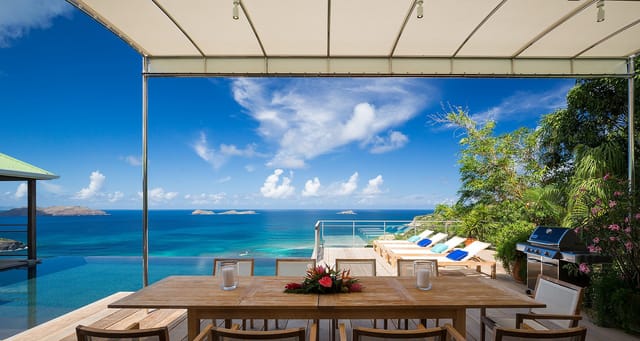 CARREAU3968-header at Villa Gearon