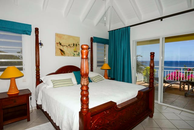 Galets bedroom 01 ocean view at Villa Grands Galets