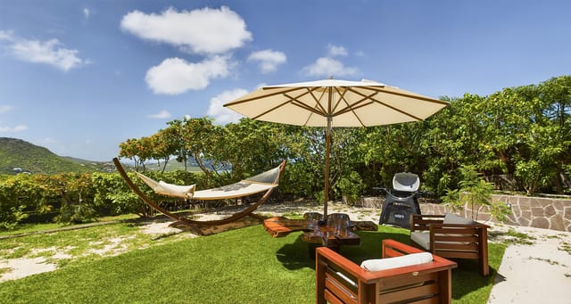 Sibarth-15-header at Villa Hilly House