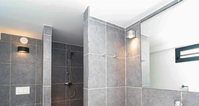 64cbb9c7f774b317858b2eb8_chambre-8-villa-jade-p-500-header at Villa Jade