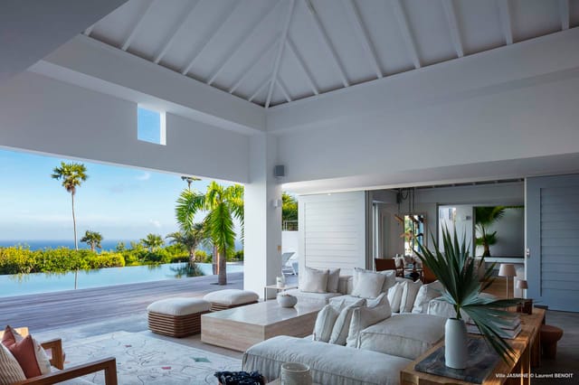 Outside Living at Villa Jasmine