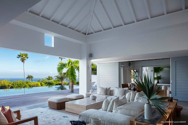 Outside Living at Villa Jasmine