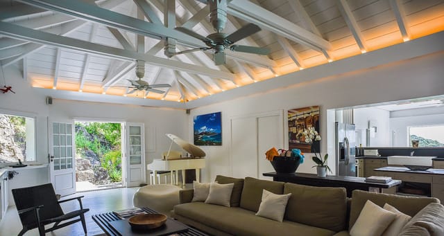 living-kitchen-header at Villa Kiara House