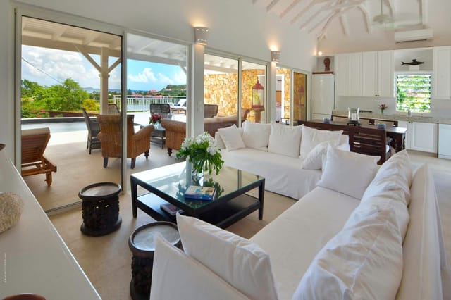 Royal - Living at Villa Kir Royal