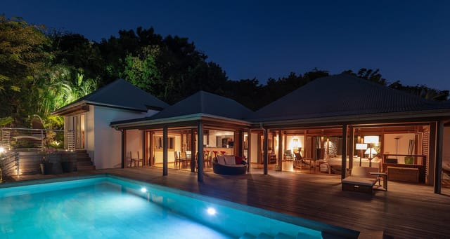 49-header at Villa Kyreve