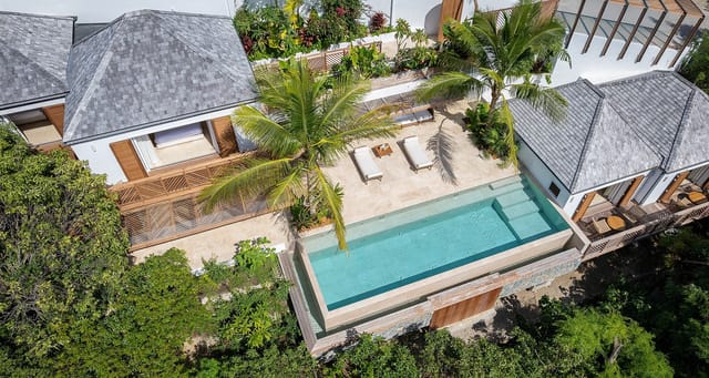 allard-©-Villa-Bulle-18-header at Villa La Bulle