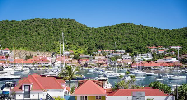 Maison-Bleue32-header at Villa La Maison Bleue