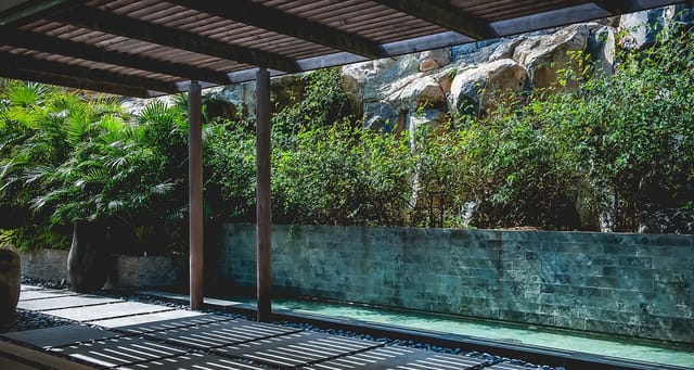 LAL7191jpg7alYUt-header at Villa Lina