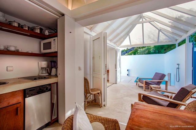 Caramba kitchen pool at Villa Little Caramba