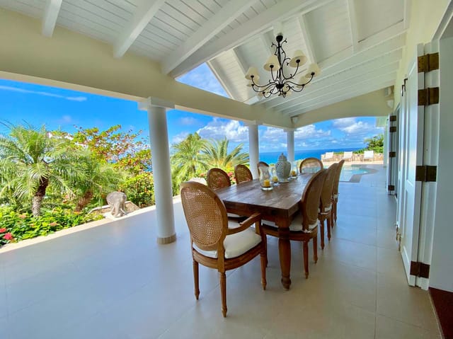 Outside Dining at Villa Maracuja