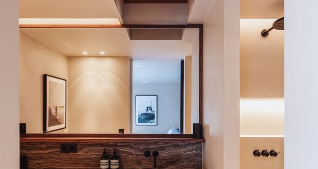 21-12-2025-11-54-56-header at Villa Maverick