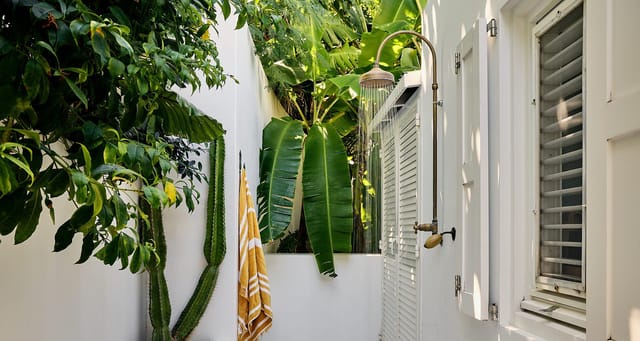 2024-03-11-SiBarth-ReadMcKendree-0177_V1-header at Villa Mayflower