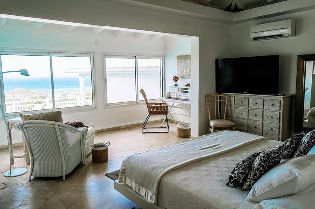 bedroom 01 ocean view at Villa Milonga