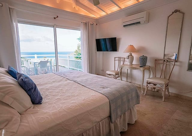 bedroom 03 terrace ocean view at Villa Milonga