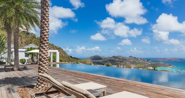 MG6080jpgMTAc43-header at Villa Olive