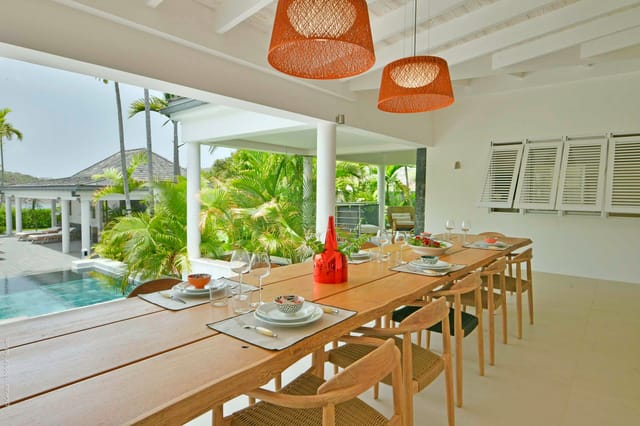 You - Outside Dining at Villa Only You