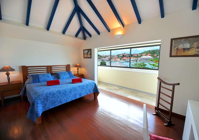 bedroom 01 ocean view at Villa Ostra Strandgatan