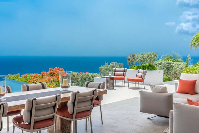 Springs - Outside Dining at Villa Palm Springs