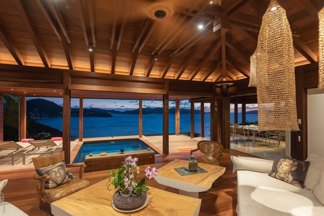 pool at Villa Safari