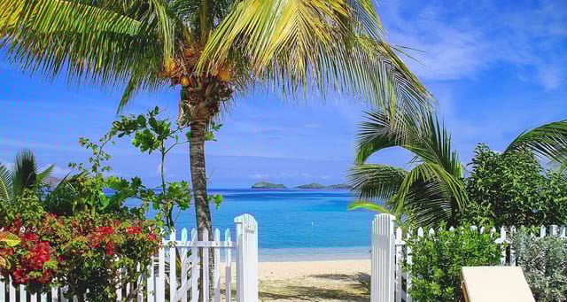 IMG5752JPG6PWLT8-header at Villa Sandra & Jessica