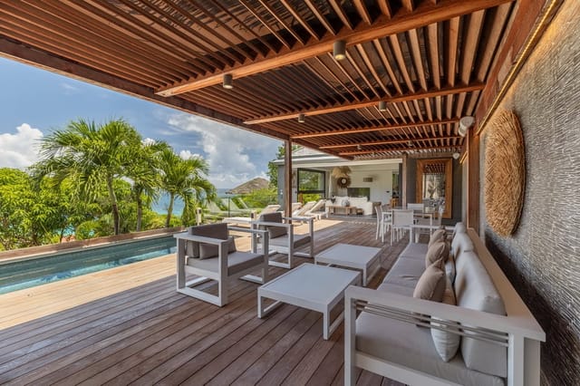 pool at Villa Santa Alicia