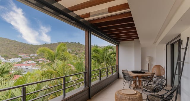 DSC08558-Modifier-header at Villa Seven