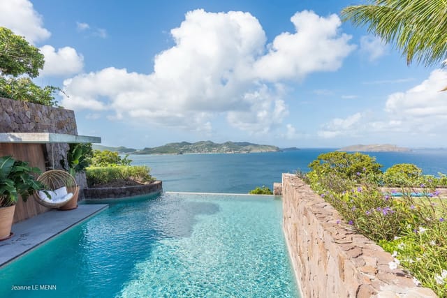 pool ocean view at Villa Tainos