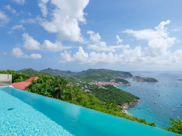 pool at Villa The View