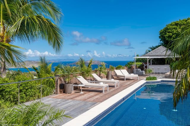 pool ocean view at Villa White Sun