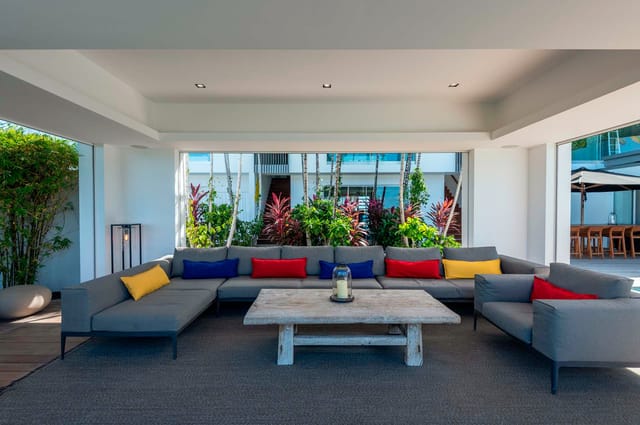 Outside Living at Villa Wings