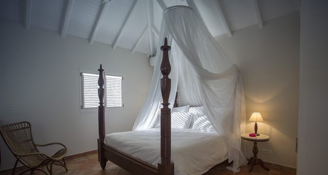 Chambre04_002-header at Villa Xanadu